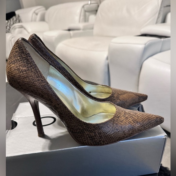 GUESS High heels Pump - Picture 4 of 8